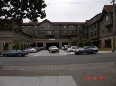 San Francisco, CA 94117,350 Broderick #209