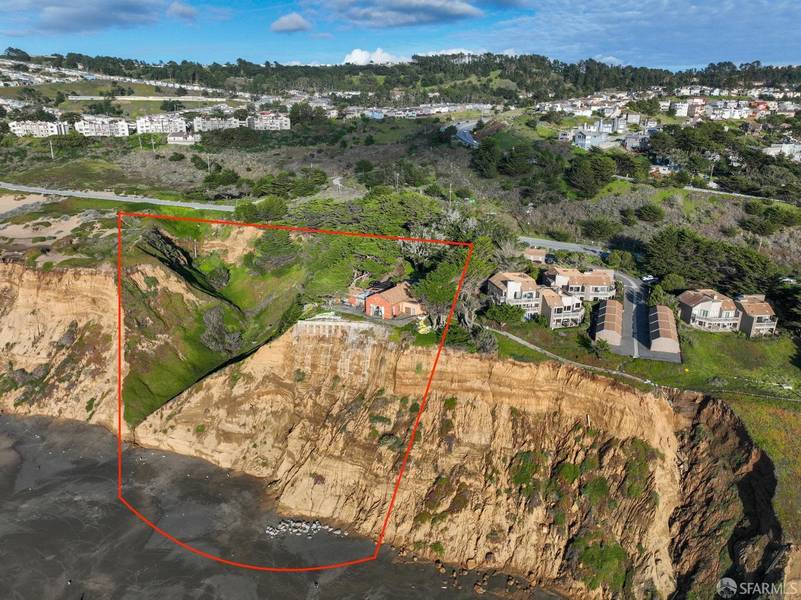 100 Palmetto AVE, Pacifica, CA 94044