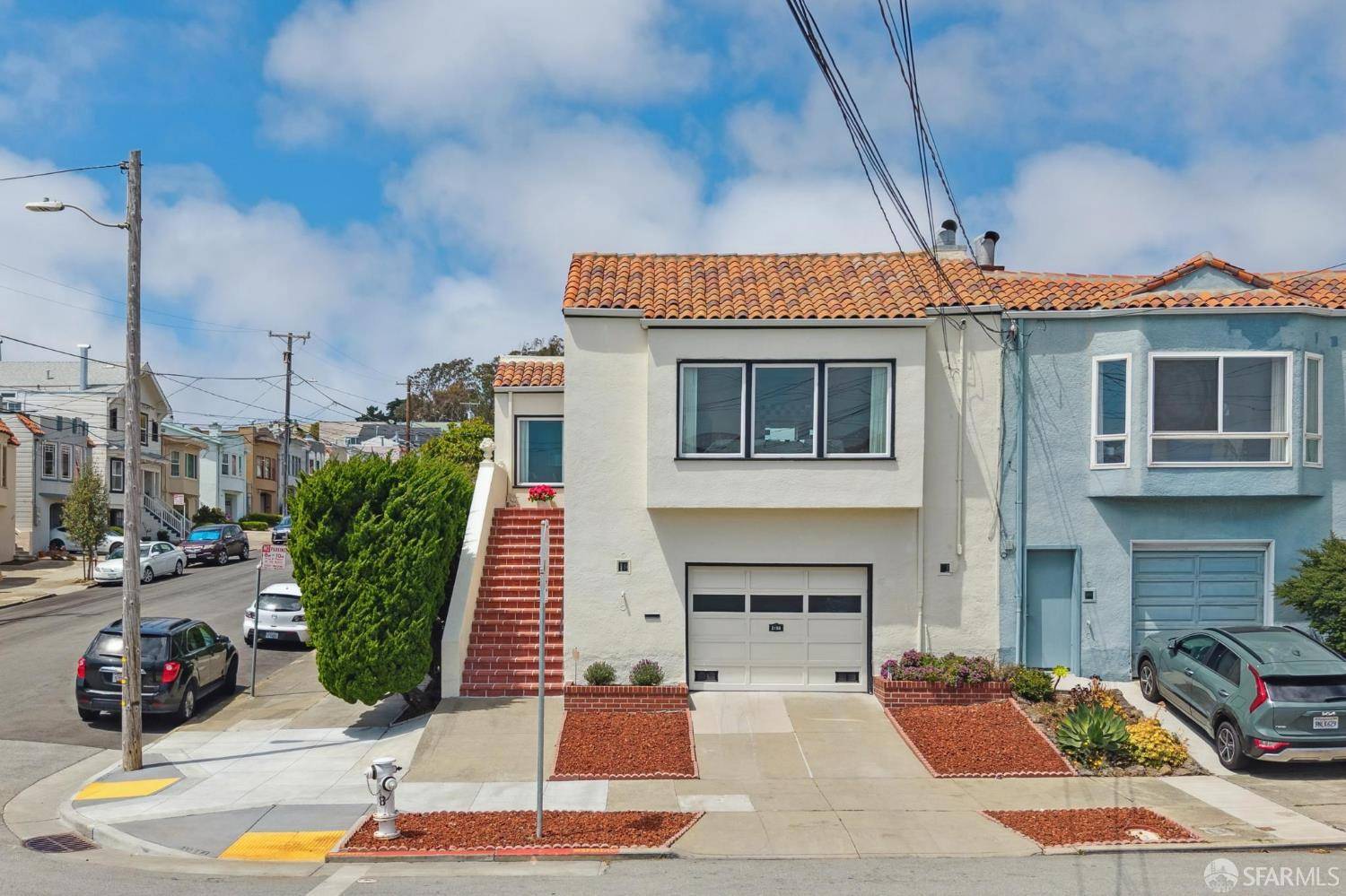 2150 Ulloa ST, San Francisco, CA 94116