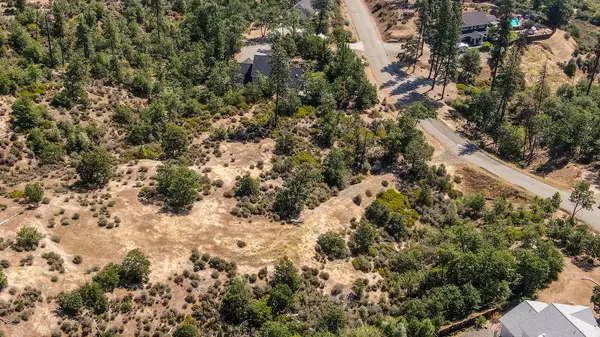 260 Weaver Bally Loop, Weaverville, CA 96093