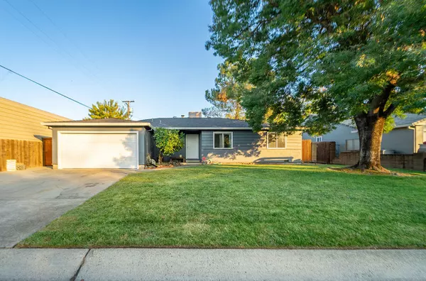 6437 Leonard DR, Redding, CA 96001