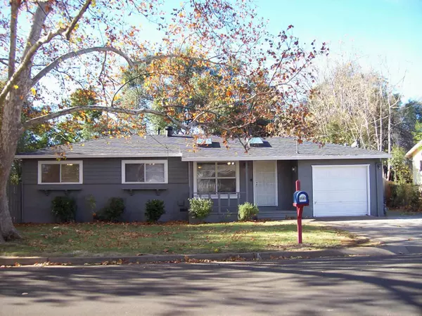 2982 Kenco AVE, Redding, CA 96002