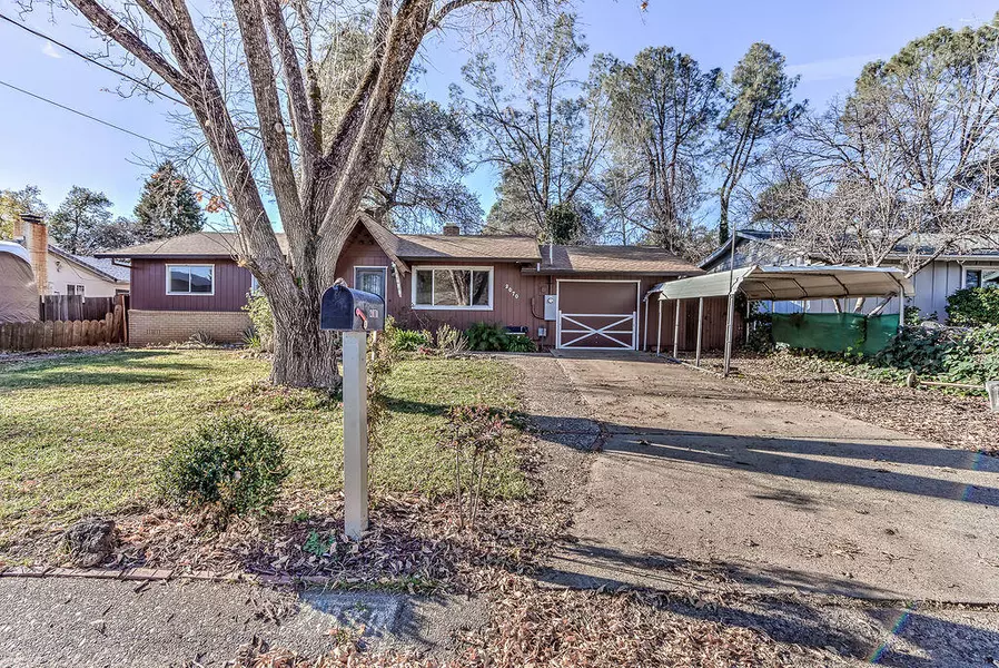 2070 Deerfield AVE, Redding, CA 96002