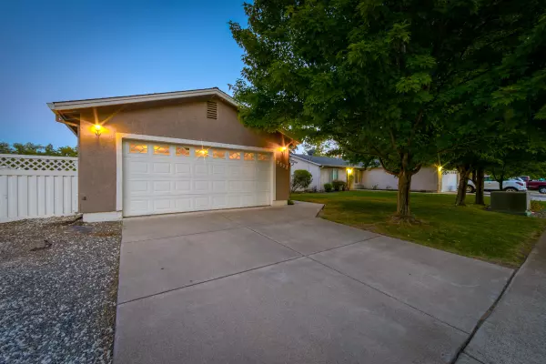 Anderson, CA 96007,3523 Inkwood DR