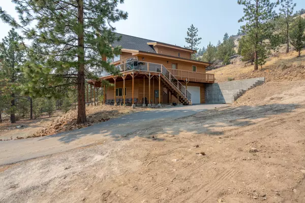 Weed, CA 96094,5716 Palmer