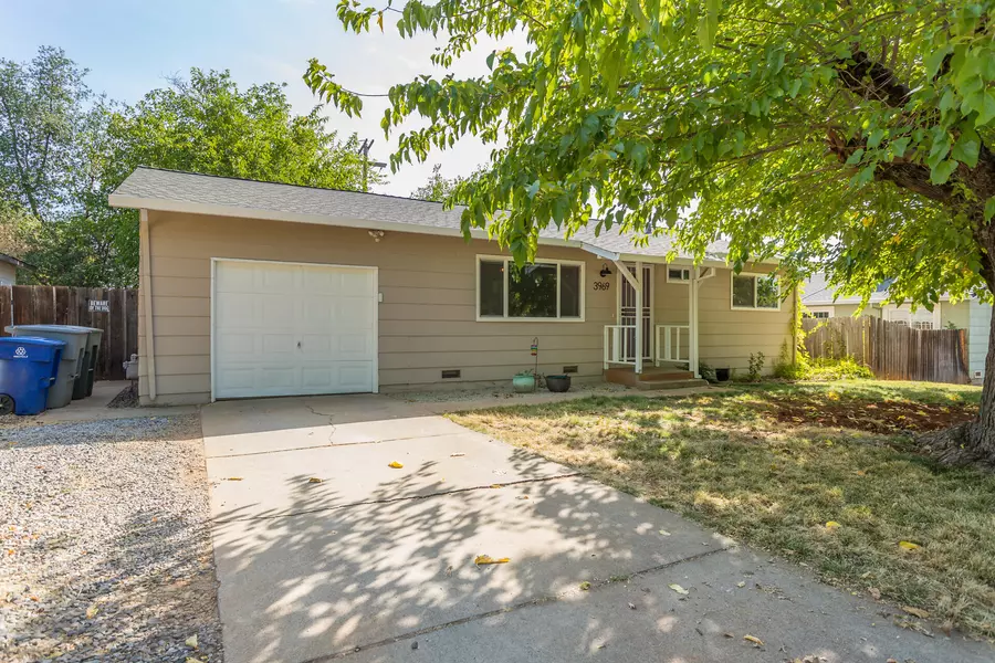 3969 Mercury DR, Redding, CA 96002