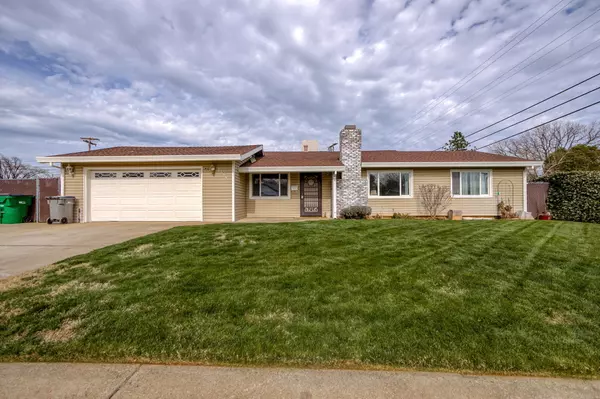 1598 Lodgepole AVE, Anderson, CA 96007