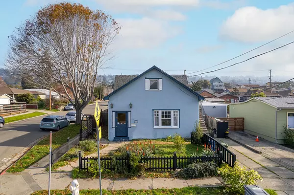 CA 94530,556 Richmond ST