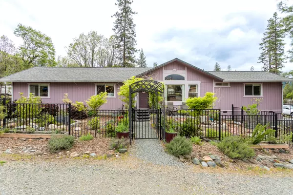 11 Wintercreek WAY, Weaverville, CA 96093