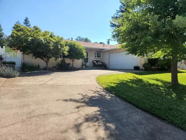 2285 Knobcone AVE, Anderson, CA 96007