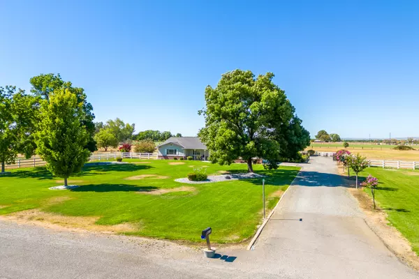 23070 Kilkenny LN, Red Bluff, CA 96080