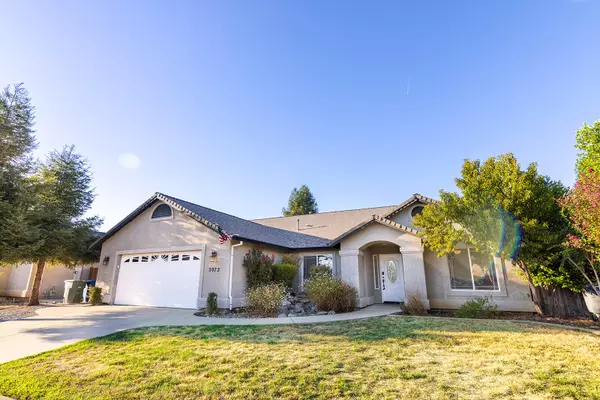 2072 Button PL, Redding, CA 96002