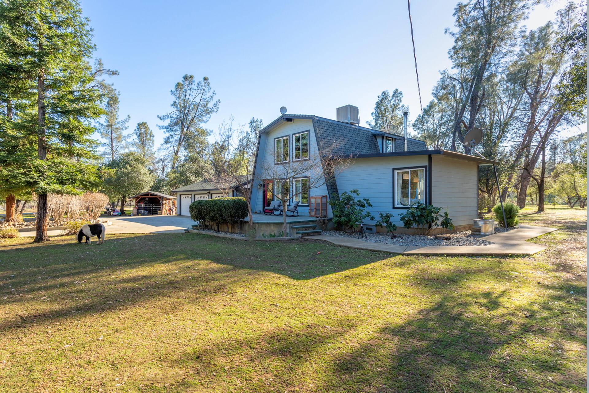 6392 Heavenly Valley LN, Anderson, CA 96007