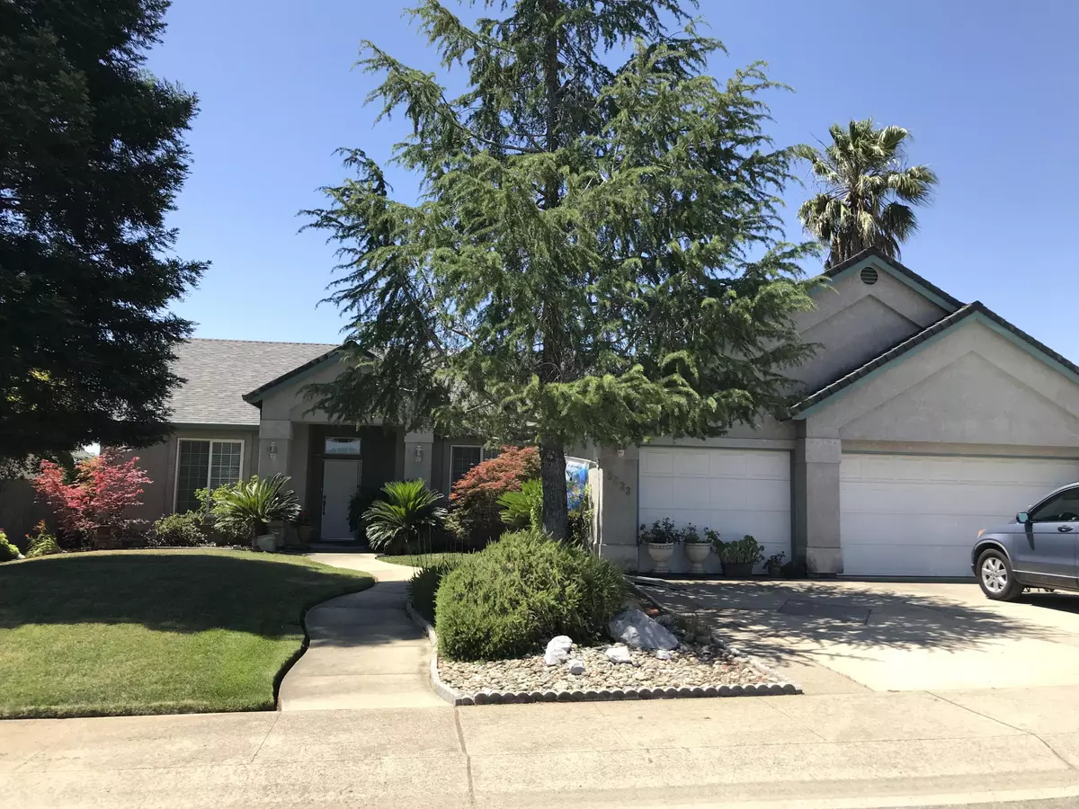 Redding, CA 96003,5833 Diamond Ridge DR