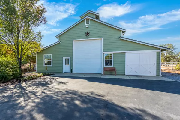 Palo Cedro, CA 96073,21609 Bella Flores LN