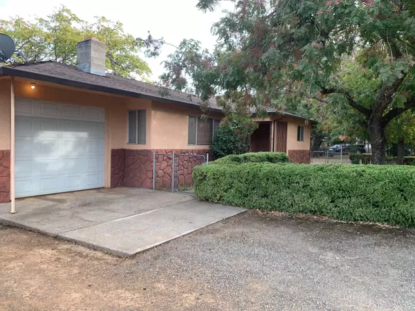 6701 Mountain View DR, Anderson, CA 96007