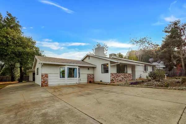 1641 Bechelli LN, Redding, CA 96002