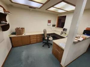 Redding, CA 96001,2449 Court St