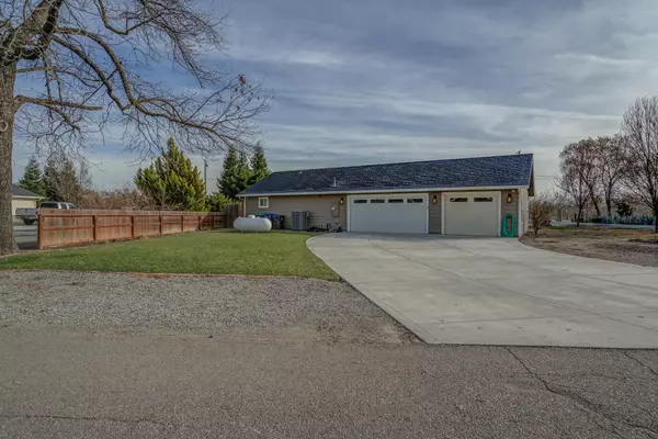 Los Molinos, CA 96055,7450 Redamonti DR