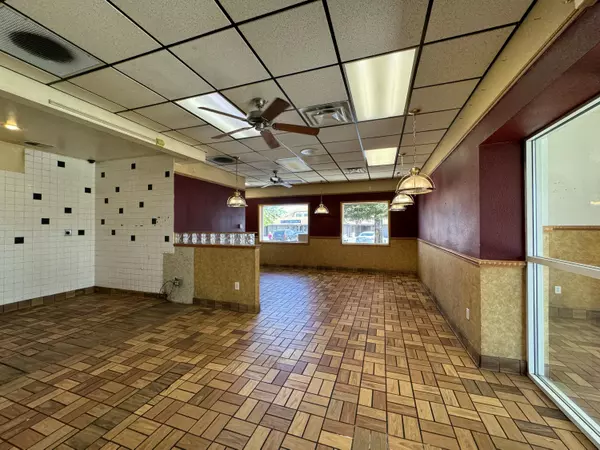 Redding, CA 96001,2495 Athens AVE