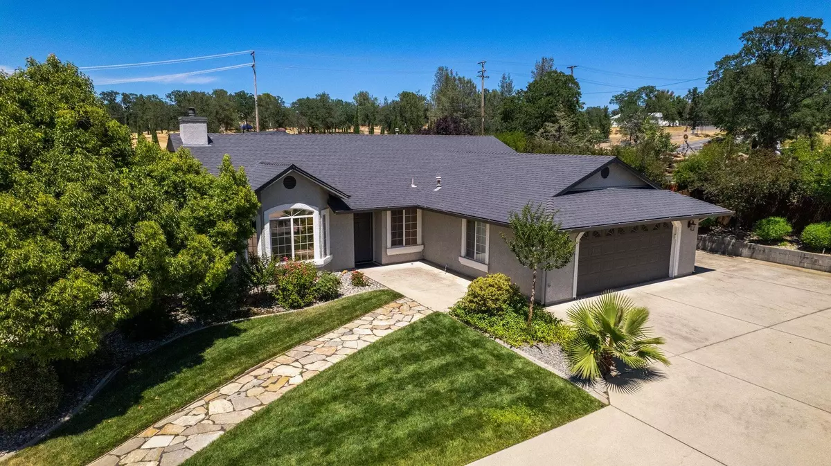 Redding, CA 96003,2696 Lynaco CT