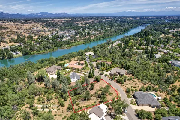 Redding, CA 96001,866 Palatine Ct