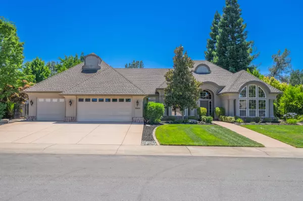 1563 Gold Hills DR, Redding, CA 96003