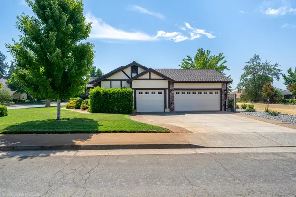 Redding, CA 96001,870 Sunriver LN