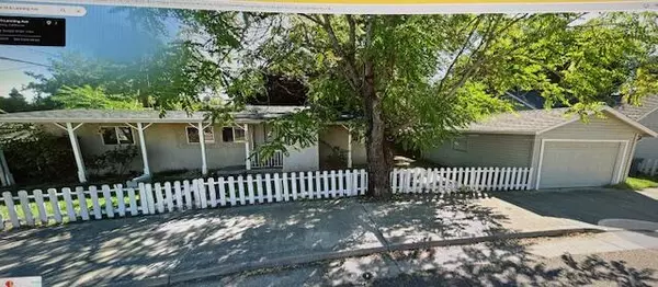 952 State, Redding, CA 96002