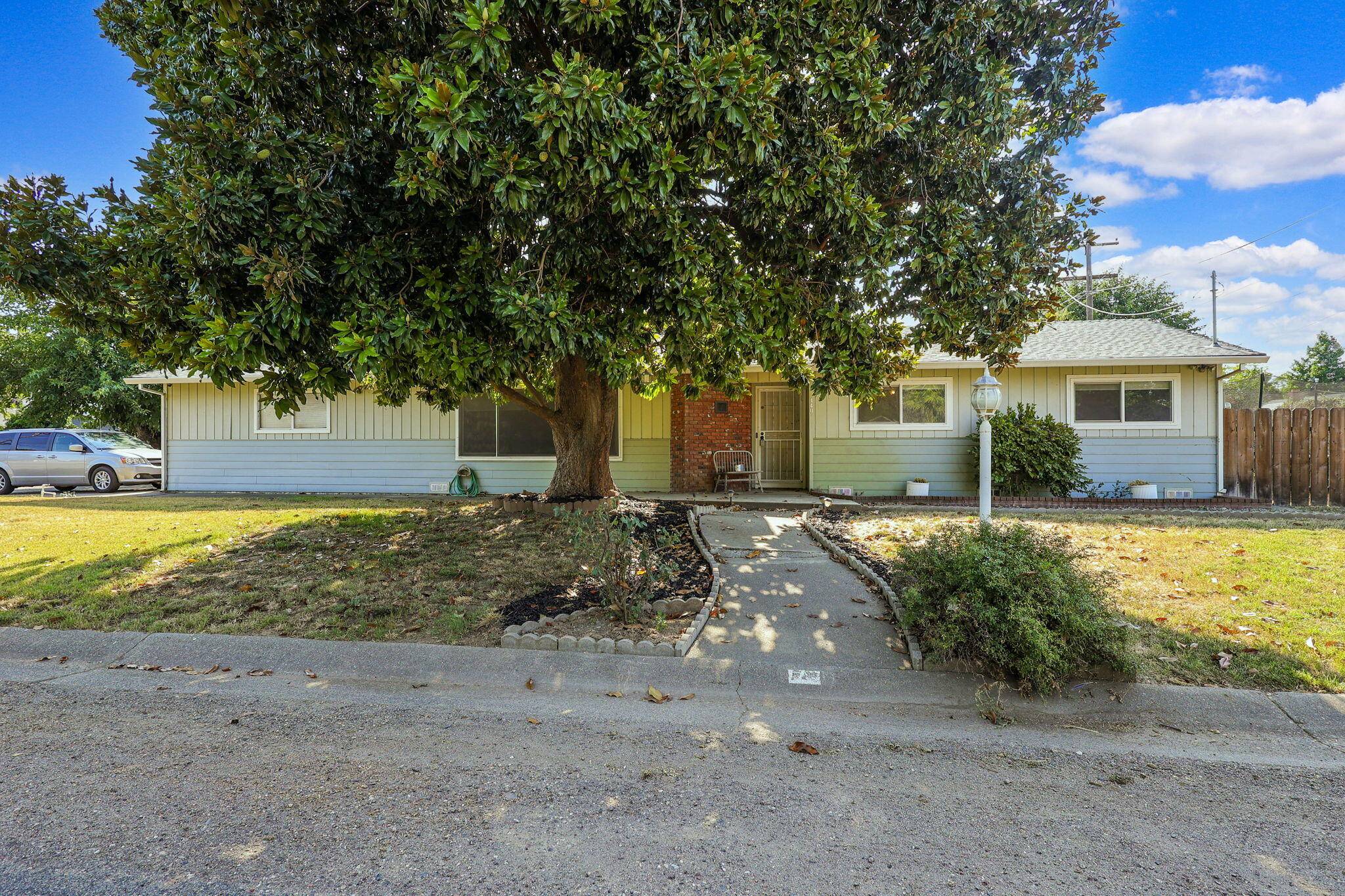 140 Chestnut AVE, Red Bluff, CA 96080