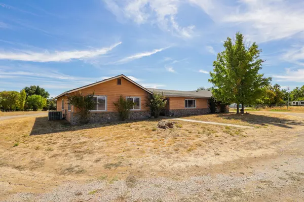 8681 Deschutes RD, Palo Cedro, CA 96073