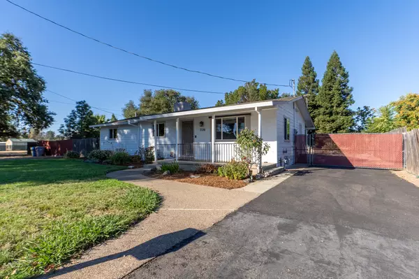 7120 Pit RD, Redding, CA 96001