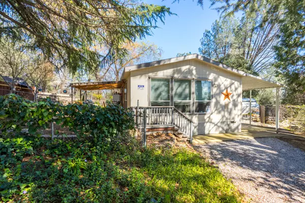 12125 Lake Blvd #B, Redding, CA 96003