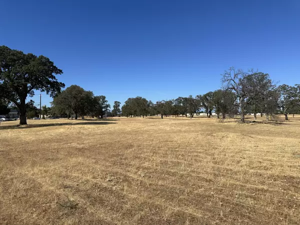 Cottonwood, CA 96022,19330 Lake California DR