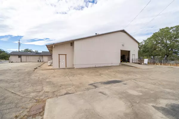 Redding, CA 96003,1281 Lake BLVD