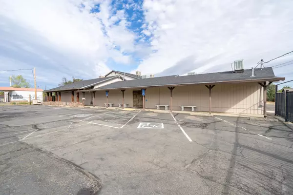 Redding, CA 96003,1281 Lake BLVD