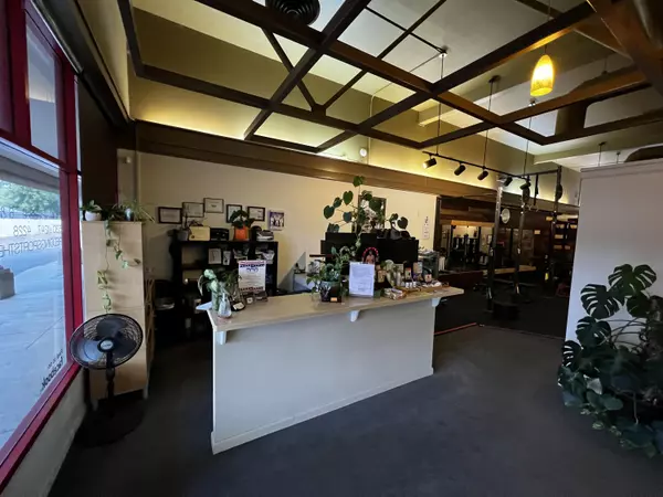 Redding, CA 96001,2335 Athens AVE