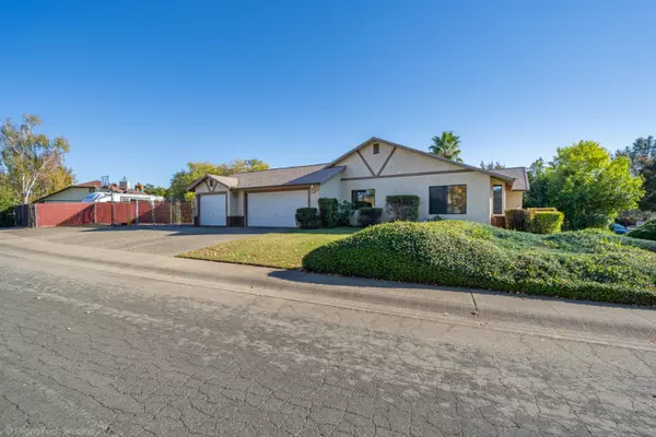 Redding, CA 96001,4323 Carlow WAY