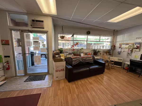 Dunsmuir, CA 96025,5838 Dunsmuir AVE