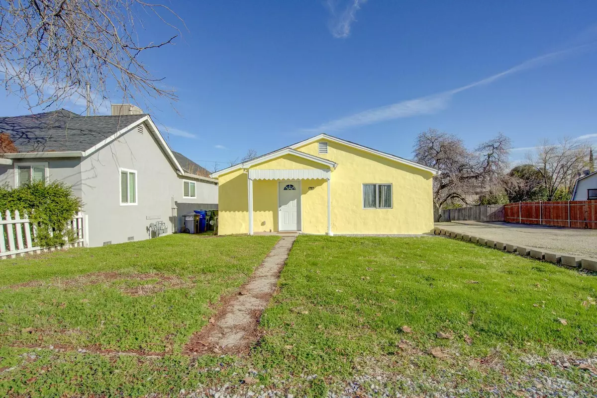 Redding, CA 96001,1755/1757 Pleasant ST