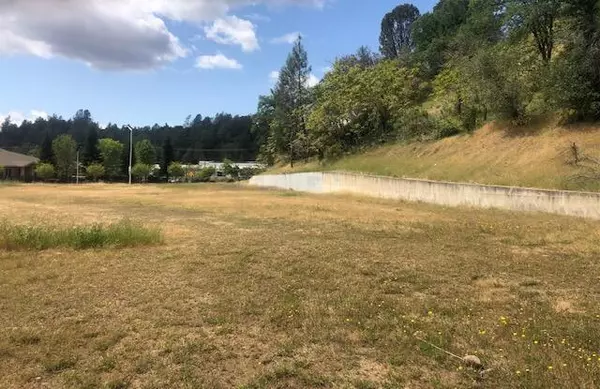 Redding, CA 96001,4080/4090 Railroad AVE