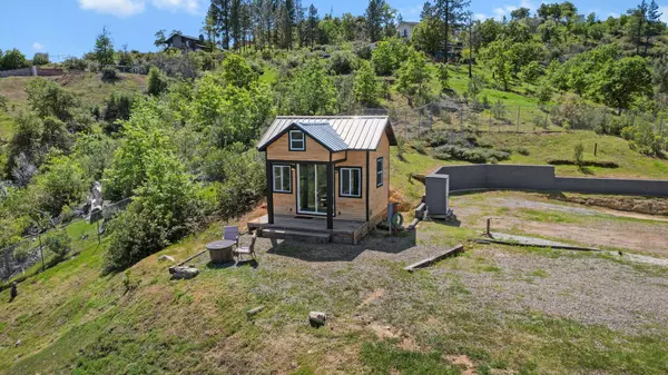 Redding, CA 96001,15938 Highland CIR