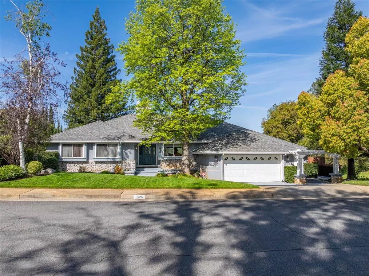 Redding, CA 96003,1526 St Andrews DR