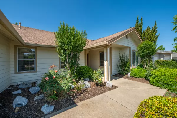 2169 Hope LN,  Redding,  CA 96003