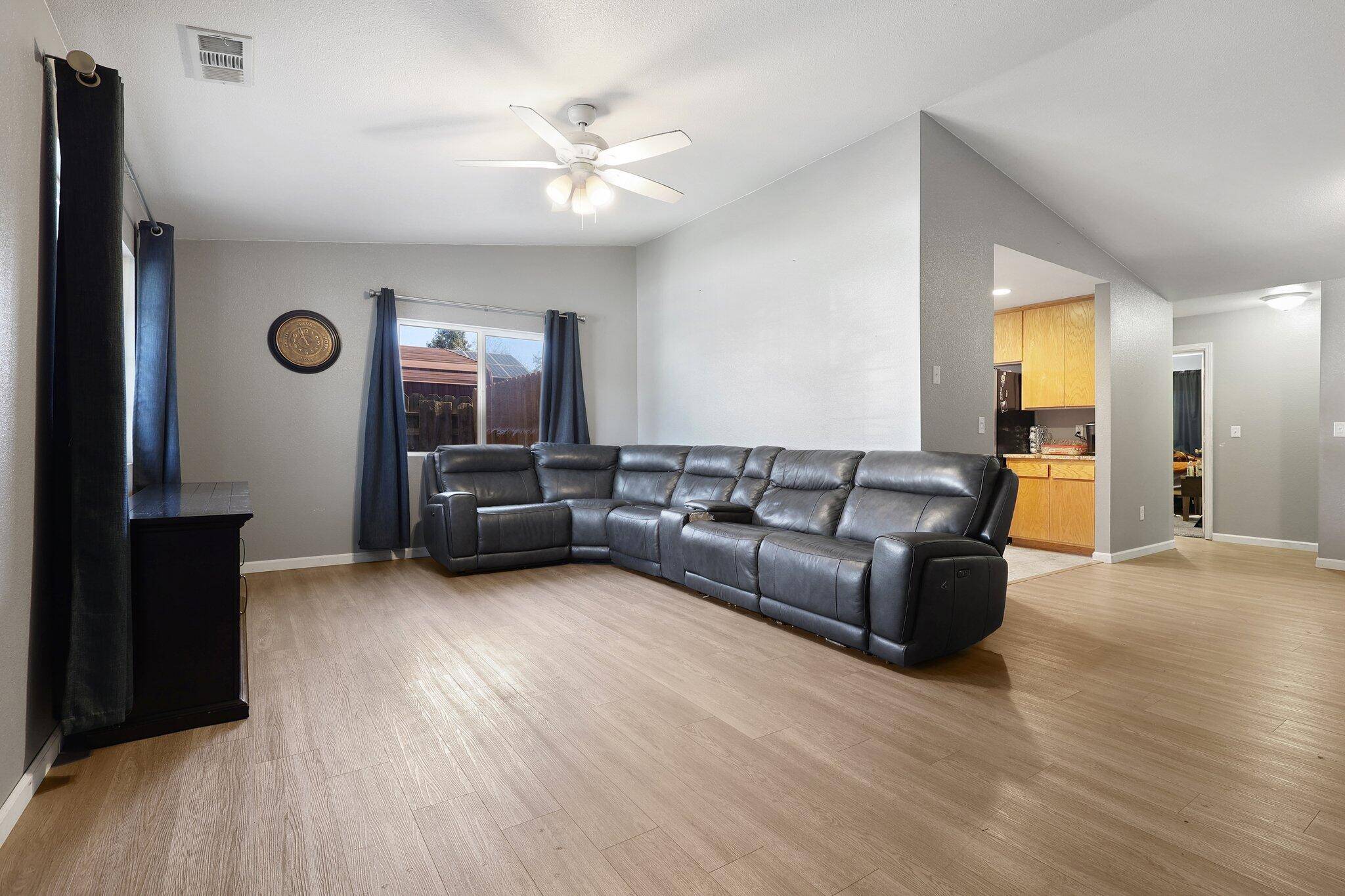 Redding, CA 96003,16873 Winchell DR
