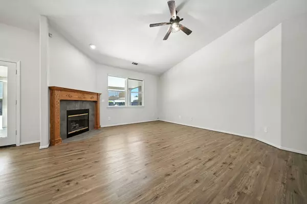 Redding, CA 96002,3306 Lawrence RD