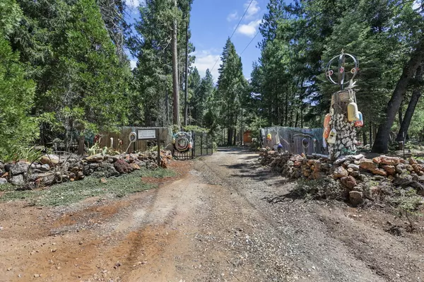 32694 White Fir DR, Shingletown, CA 96088