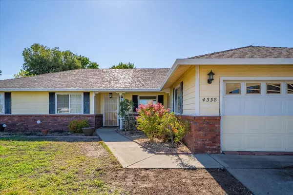 Redding, CA 96001,4338 Blazingwood DR