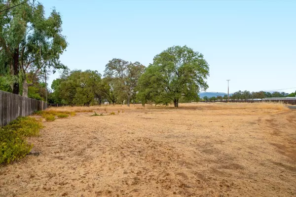 Redding, CA 96002,2755 Goodwater AVE