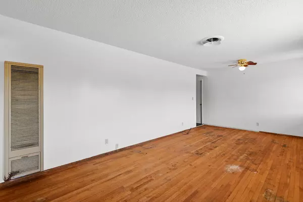 Redding, CA 96002,2042 Neptune TER